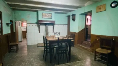 Chalet en venta en Rubielos de Mora, Rubielos de Mora de 120.000 €