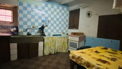 Chalet en venta en Rubielos de Mora, Rubielos de Mora de 120.000 €