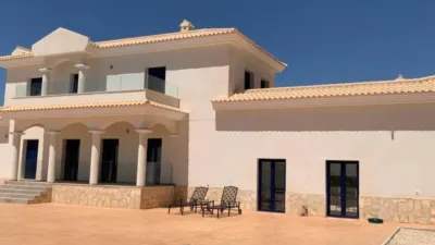 Chalet in Camarillas photo 18