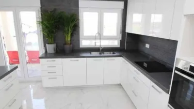 Chalet in Camarillas photo 6