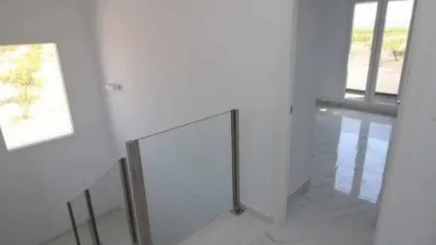 Chalet in Camarillas photo 8