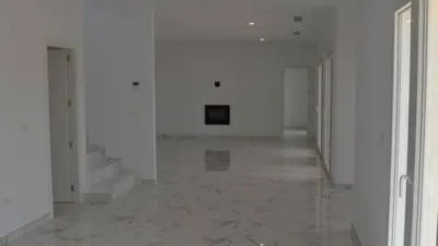 Chalet in Camarillas photo 9