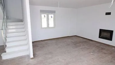 Chalet in Camarillas photo 6