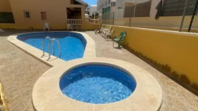 Chalet in Guardamar del Segura photo 2
