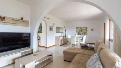 Chalet for sale in Es Llombard photo 3