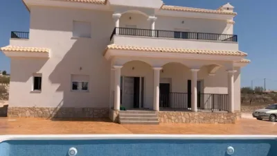 Chalet in Camarillas photo 43