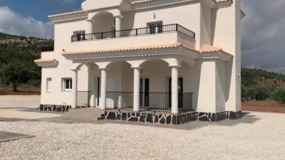 Chalet in Camarillas photo 48