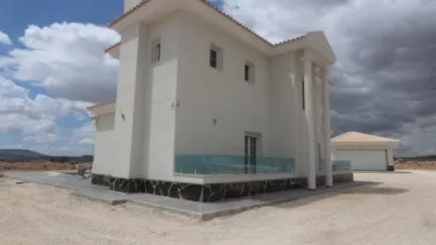 Chalet in Camarillas photo 7