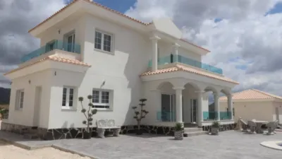 Chalet in Camarillas photo 9