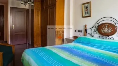 Apartment in Ensanche photo 9
