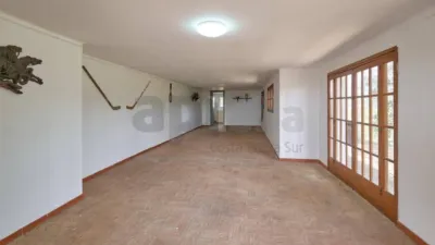 House in Urbanitzacions del Nord photo 18