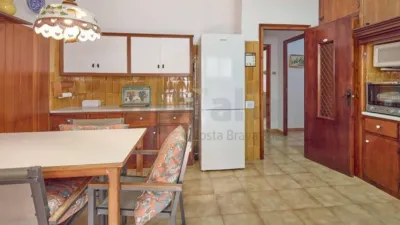 House in Urbanitzacions del Nord photo 7
