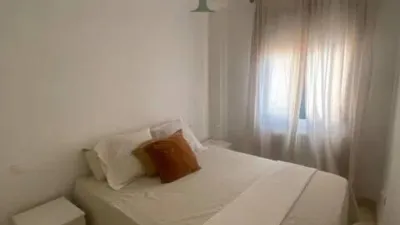 Piso en alquiler en Centro - Imagen 2