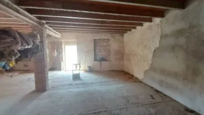 Chalet en venta en Alfambra, Alfambra de 46.000 €