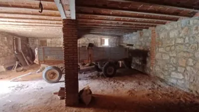 Chalet en venta en Alfambra, Alfambra de 46.000 €