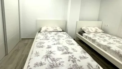 Apartment on Calle de Ramón Gallud photo 17