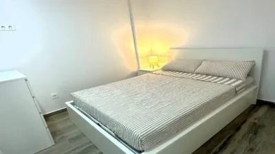 Apartment on Calle de Ramón Gallud photo 18