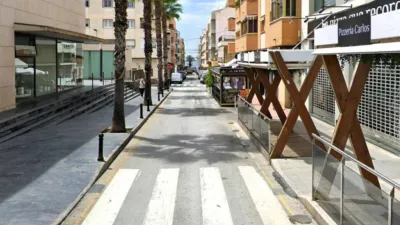 Apartment on Calle de Ramón Gallud photo 35