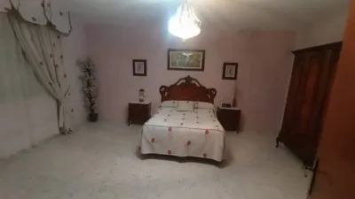 Chalet on Calle del Clavel photo 4