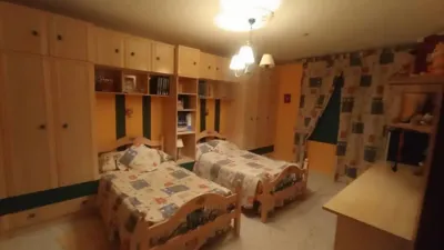 Chalet on Calle del Clavel photo 5
