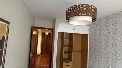 Piso – Rois, A Calle - Más