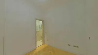Flat on Calle Castelló photo 13