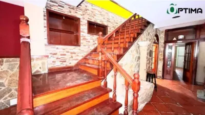 Local comercial en venta en Teo - Más
