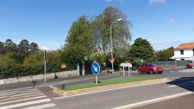 Terreno en venta en Oleiros - Más
