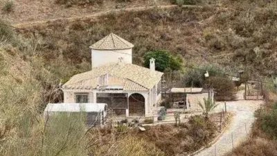 Chalet on Loma de Las Melenas No Number Street photo 2