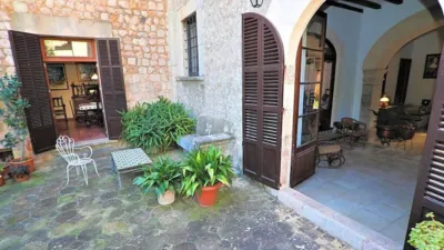 Rustic property in Fornalutx photo 7