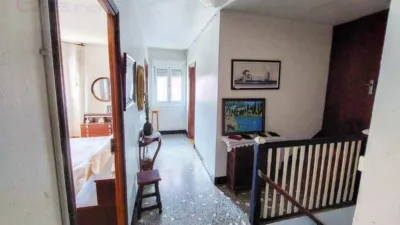 Casa – Melide, O Campo Grande - Més