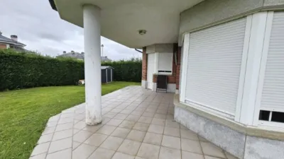 Chalet in Corvera de Asturias photo 3