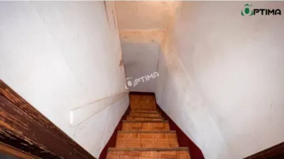 Casa – Santiago de Compostela, A Raxeira, O Outeiro - Més