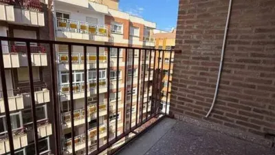 Piso en alquiler en Calle de María Marín, cerca de Calle Rosario, Fátima-Franciscanos (Albacete Capital) de 1.000 €<span>/mes</span>