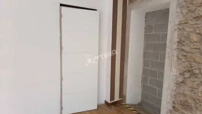 Local comercial en alquiler en A Coruña Capital - Més