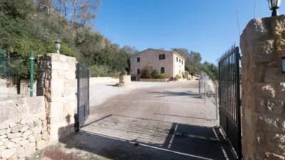 Rustic house in Sineu photo 15