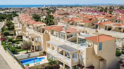 Piso – Orihuela, Urbanización Horizonte - Más