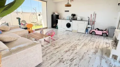 Apartment in University Area photo 67