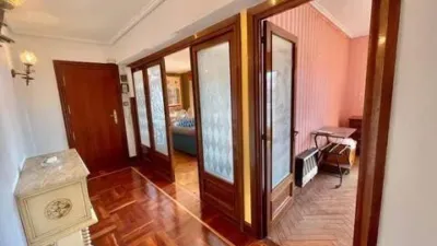 Apartment on Avenida de Carlos VII photo 18