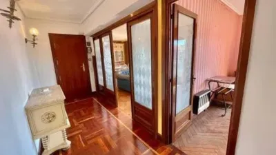 Apartment on Avenida de Carlos VII photo 17