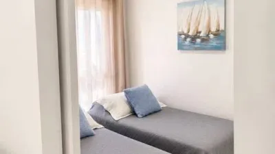 Flat on Calle de Josep Benlliure S-N photo 2