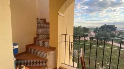 Top-floor apartment on Calle de los Dolores photo 12