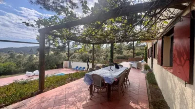 House in Urbanitzacions del Nord photo 3
