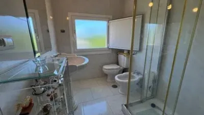 Chalet en venta en Avenida Alfonso XIII, cerca de Calle del Campo, Bóveda de 105.000 €