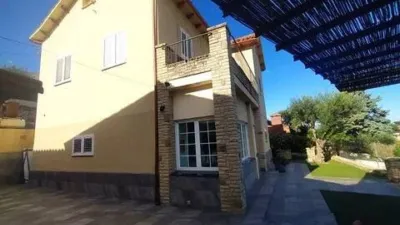 Chalet in Corbera de Llobregat photo 3