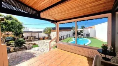 Chalet en calle Islas Baleares photo 4