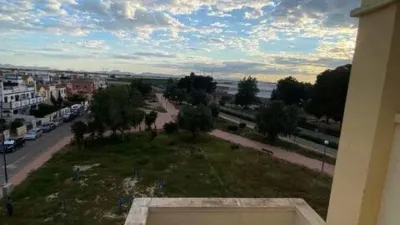 Top-floor apartment on Calle de los Dolores photo 21