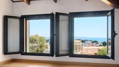 Chalet on Carrer del Rector Vives photo 10