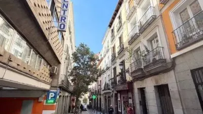 Flat on Calle de Relatores photo 13
