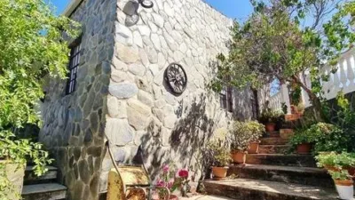 Rustic property in El Campillo photo 5